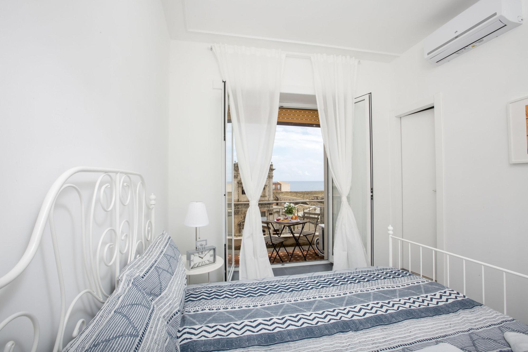 Bed and Breakfast Maison Ortigia Сиракузы Экстерьер фото